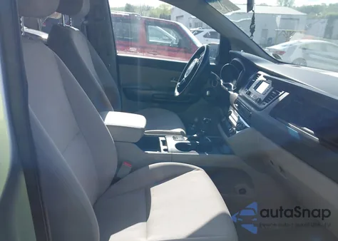 2015 Kia Sedona Lx z USA, uszkodzony, nr VIN KNDMB5C19F6071751